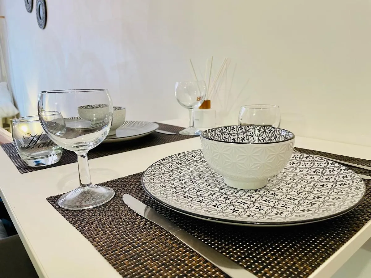 Le Colombus Apartment Sainte-Colombe  0*, Sainte-Colombe (Isere) France