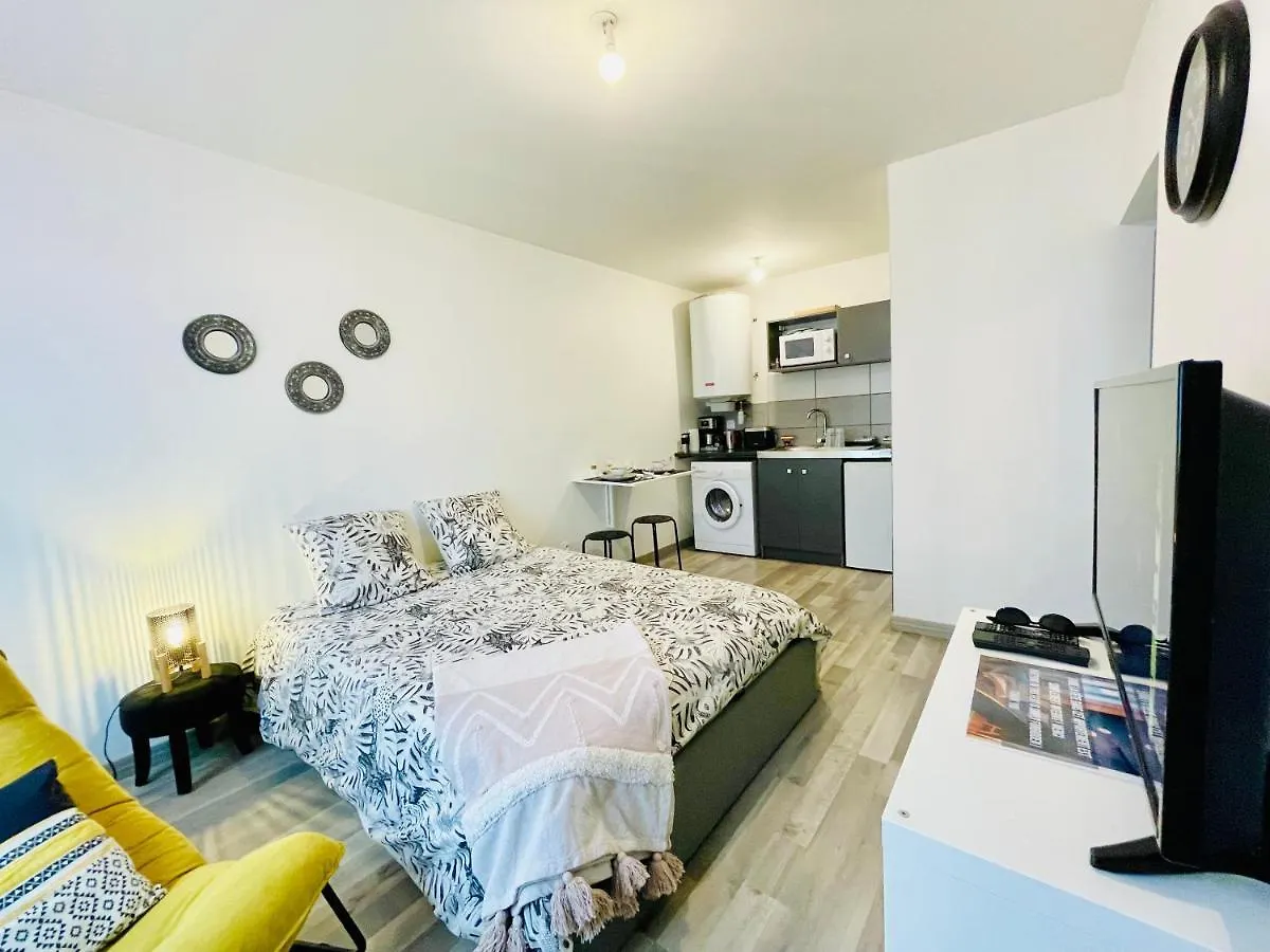 Le Colombus Apartment Sainte-Colombe  0*, Sainte-Colombe (Isere)